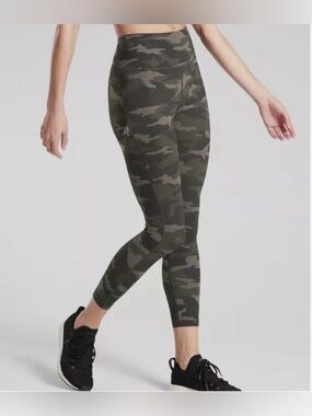 Athleta Green Camo Contender 7/8 High Waist Pocket Stretch Tight Legging M